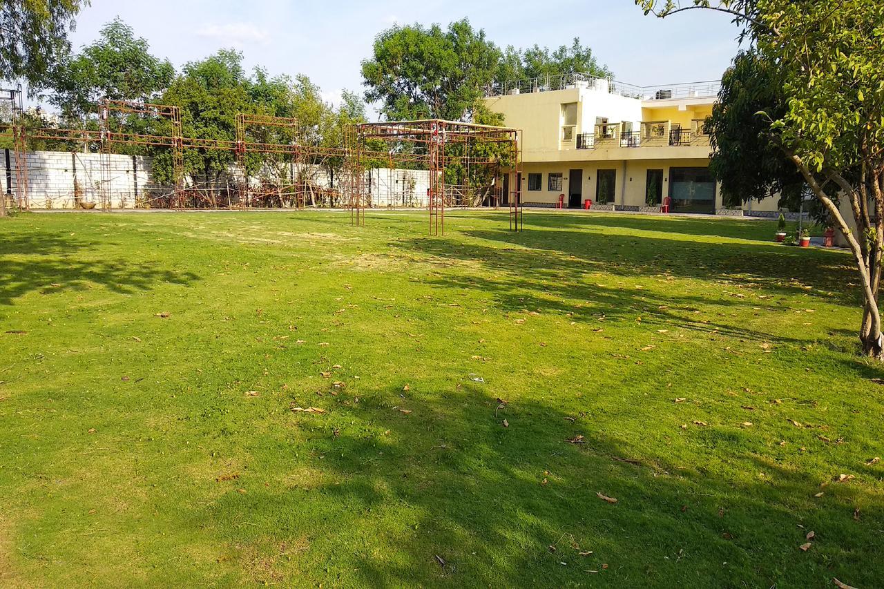 Oyo 14354 Amar Marriage Palace Hotel Dharmpura Eksteriør billede